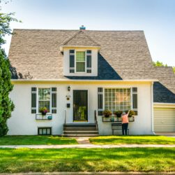 Immobilienmakler werden: Voraussetzungen, Ausbilund, Möglichkeiten, Vor- und Nachteile